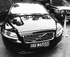 五粮液董事长唐桥使用过的沃尔沃S80